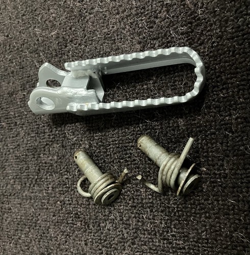 Fußraste links Step lh für Kawasaki KX 125 250 500 Modell 1986/87 OEM 34028-1173 - Bild 4 von 6