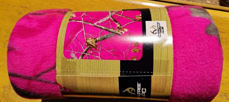 NUEVA Manta de Vellón Bass Pro Shops - Realtree AP Rosa Camuflada Foto 4 de 4