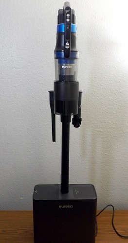 Eureka Stylus Elite NEC490BL Cordless Stick Vacuum Cleaner With Clean Station - Picture 6 of 9