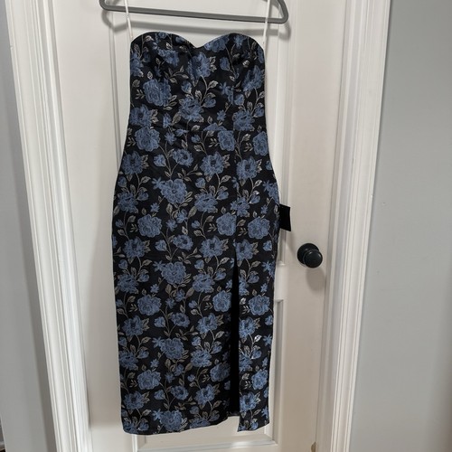 Lulus Beloved Belle Neu mit Etikett Gr. Medium schwarz Multi Jacquard trägerlos Schleife Midikleid - Bild 3 von 16