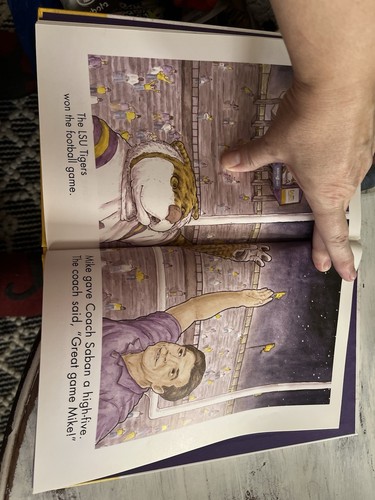 LSU Hello Mike Harb Back Book By Aimee Aryal - Bild 6 von 9