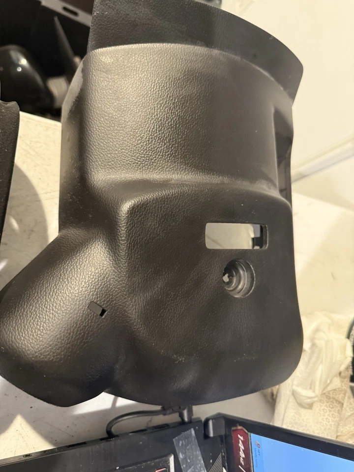 Cubierta de columna de dirección Chevrolet Sonic 2012-2018 95153792 OEM ⭐️⭐️⭐️ NEGRA Foto 4 de 4