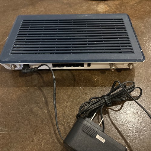 Ubee DDW3611 Dual-Stream N Wireless Cable Modem Router DOCSIS 3.0 - Picture 2 of 3