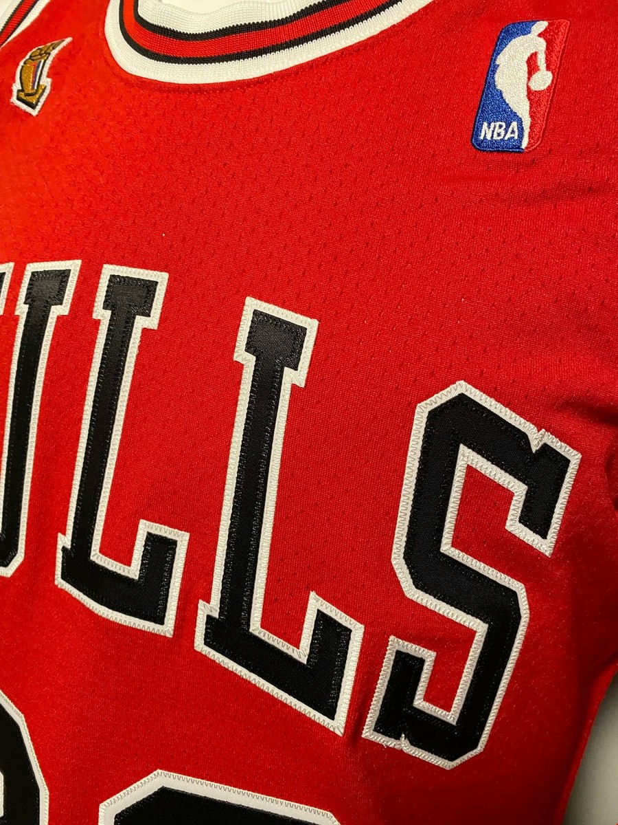 MICHAEL JORDAN Chicago Bulls 1996 NBA FINALS Rd Authentic MITCHELL