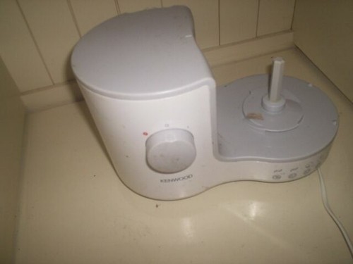 SPARES2GO Bowl Lid with Gutter for Kenwood Multipro FDM30 FPM250 FPM260 FPM270 Compact Food Processor