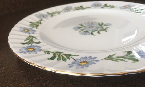 Adderley England Daisies Fine Bone China Dinner Plates Saucers 21 Piece - Picture 11 of 12