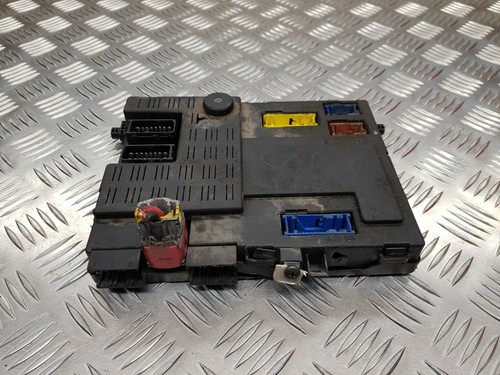 B278 PEUGEOT FUSE BOX Bsi 73002412 9641428180
