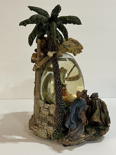 MUSICAL Water GLOBE Holiday Lane 2003 VINTAGE Joy WORLD Religious NATIVITY 9"x6" - Picture 5 of 7