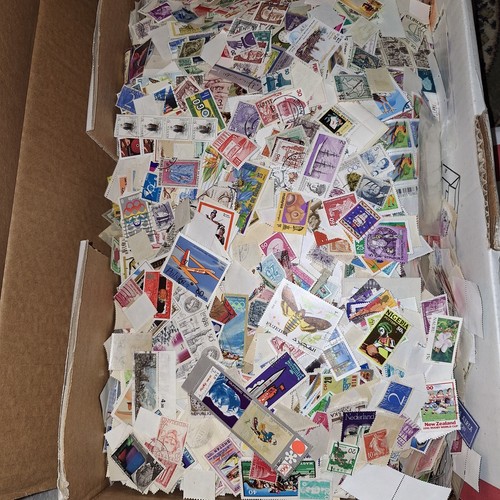 BULK MIX 1,000s WORLDWIDE STAMPS OFF PAPER Will Pick Random Uncheck - Picture 5 of 6