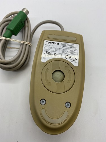 Vintage Compaq Mouse -M/N:M-S34 - PS/2 Two Tone - Picture 2 of 3