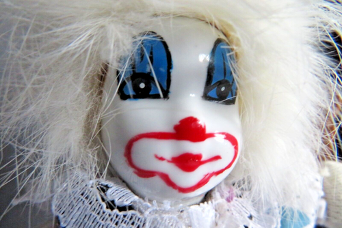 VINTAGE 5" Harlequin Clown Sandbag *VIDEO* Porcelain Head Hvy Sandbag Plush Doll - Picture 3 of 12