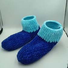 Knitted slippers