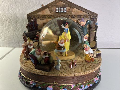 Disney Snow White And The Seven Dwarfs Musical Snow Globe Vintage Retired - Bild 15 von 24