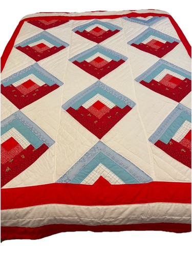 AMISH QUILT HANDMADE Vtg  LOG CABIN PATTERN 89x80 Gorgeous Red White Pale Blue - Picture 2 of 13