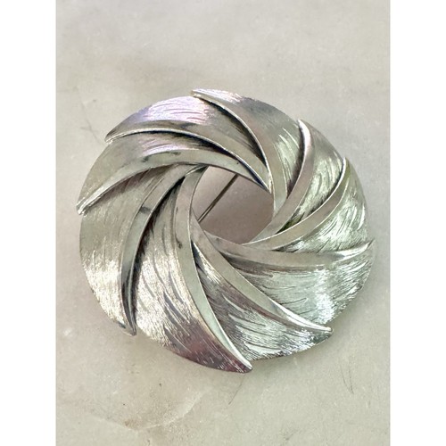 Broche Molinete Remolino Vintage Cepillado y Pulido Tono Plateado Modernista - Imagen 1 de 5