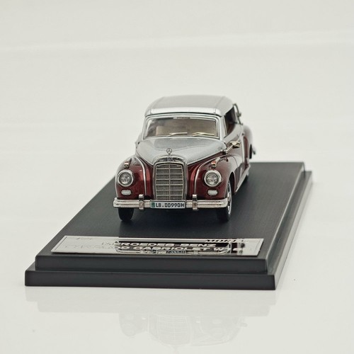 Mortal 1:64 Mercedes Benz 300D Convertible Retro Car Models Collection Diecast - Imagen 5 de 17