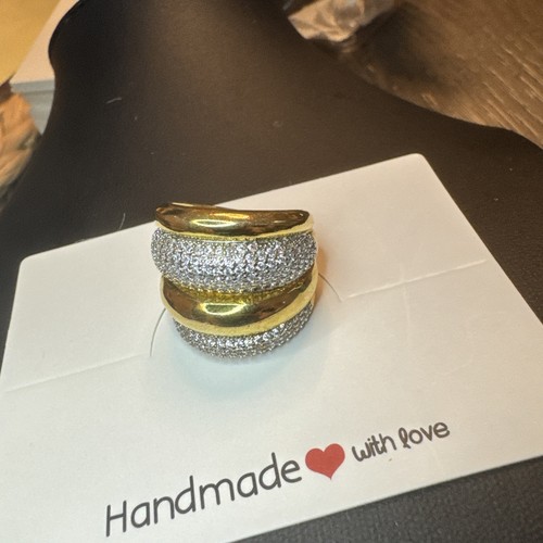 Brand New, Crystals Zirconia Pavè Gold Plated Beautiful Modern Band Ring. - 第 2/6 張圖片