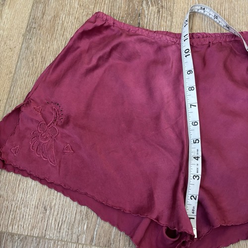 Antique Vintage 1930s Silk Magenta Embroidered Tap Shorts Lingerie Hot pants - Picture 6 of 8