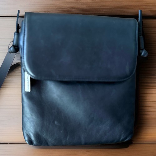giani bernini black soft leather crossbody bag - Picture 3 of 5