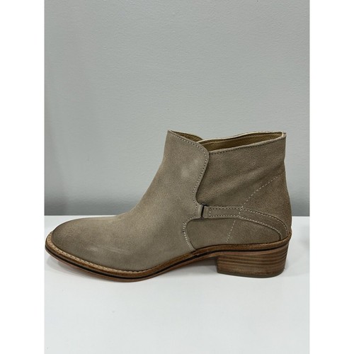 Diba True Caspian Womens Size 6 Booties Boots Beige Suede Pull On New in Box - Picture 2 of 11