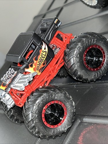 Hot Wheels Monster Jam Trucks Lot Mutt Gas Monkey Haul Y’All Dodge RT Bone Shake - Picture 20 of 24