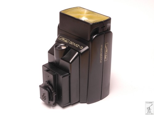METZ mecablitz 32 MZ-3 con adattatore SCA 3101 (M3) per analogico Canon EOS - Foto 2 di 13