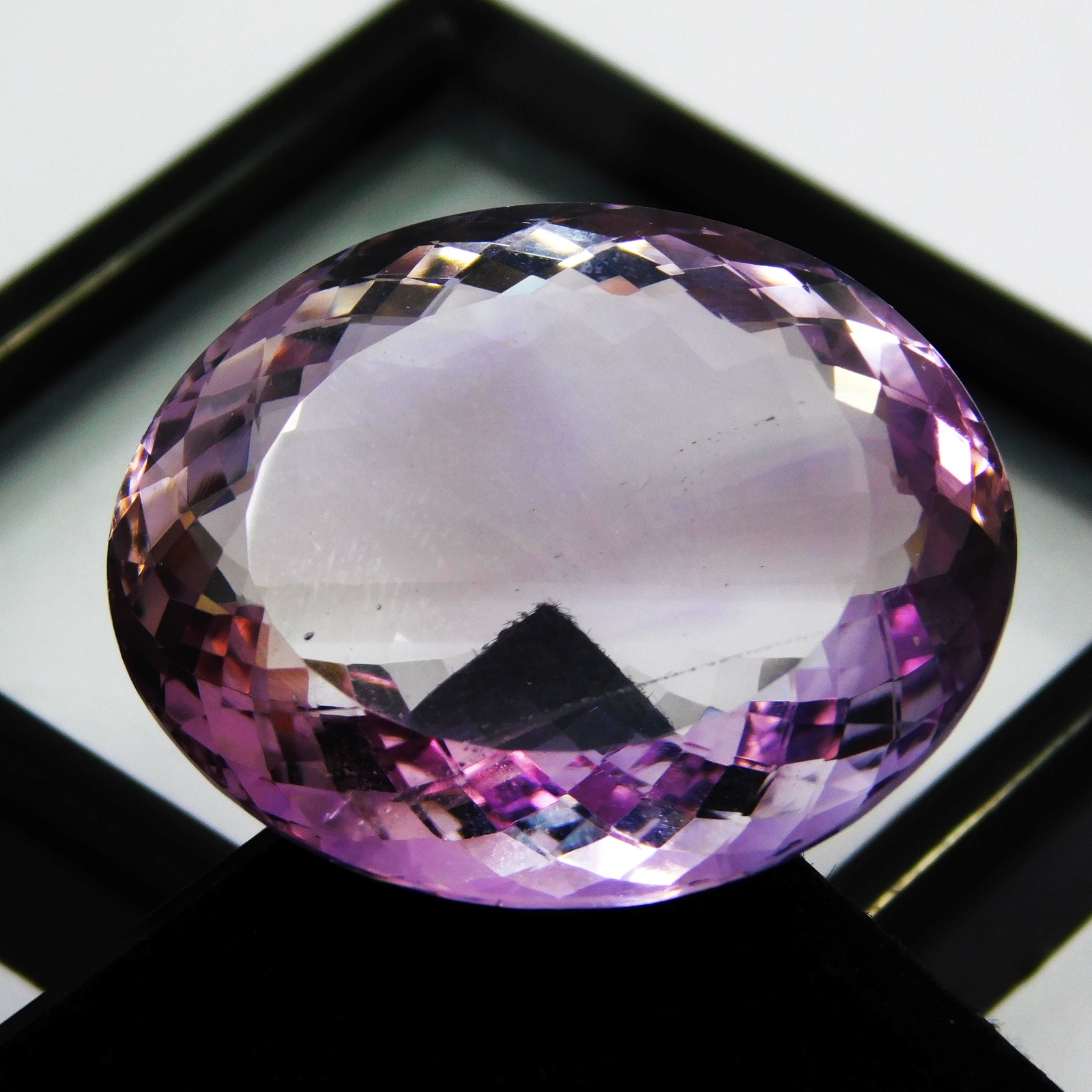 Natural Loose Gemstone GTL Certified 70 Carat Oval Cut Purple Amethyst Krajowa wysoka jakość