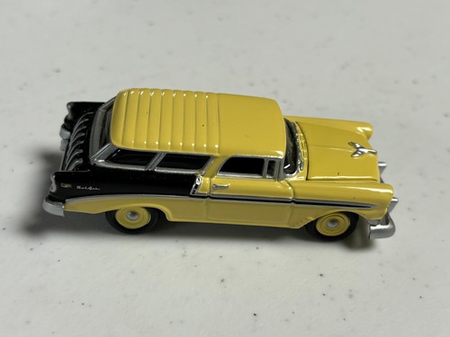 Johnny Lightning Cream & Black 1956 Chevy Nomad Bel Air - Rubber Tire 1:64 - Picture 8 of 9