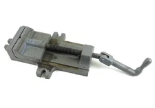 Yost No. 2D Machinist Bench Vise 4-3/4" Jaws x 5-1/2" Open
