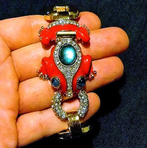 High-Style-FROG-Rhinestone-Enamel-Statement-BRACELET-Gold-Chain-Link-RED