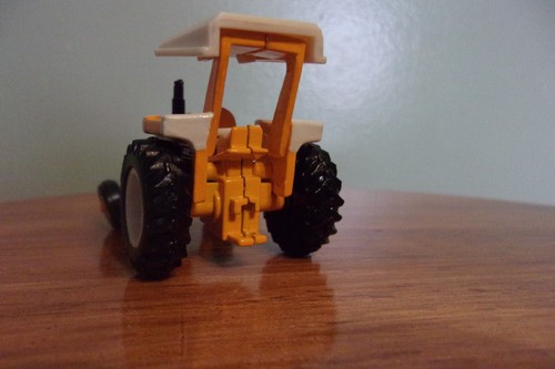 ERTL 1/64 Minneapolis Moline G-750 Diesel WF w/canopy & ROPS diecast tractor NEW - 第 3/3 張圖片