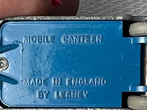 Lesney Mobile Canteen No 74 & Jaguar 3.4 Litre No 65 Made In England 1:64 Scale - Picture 11 of 12