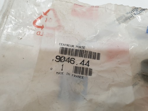 GENUINE PEUGEOT EXPERT FIAT SCUDO CITROEN JUMPY DOOR GUIDE 9046.44 - Picture 4 of 5