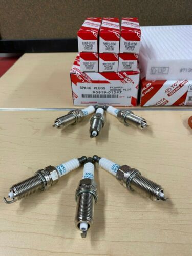 2005-2012 TOYOTA RAV4 V6 3.5L OEM TUNE UP KIT SPARK PLUGS AIR & CABIN FILTERS - Picture 2 of 12