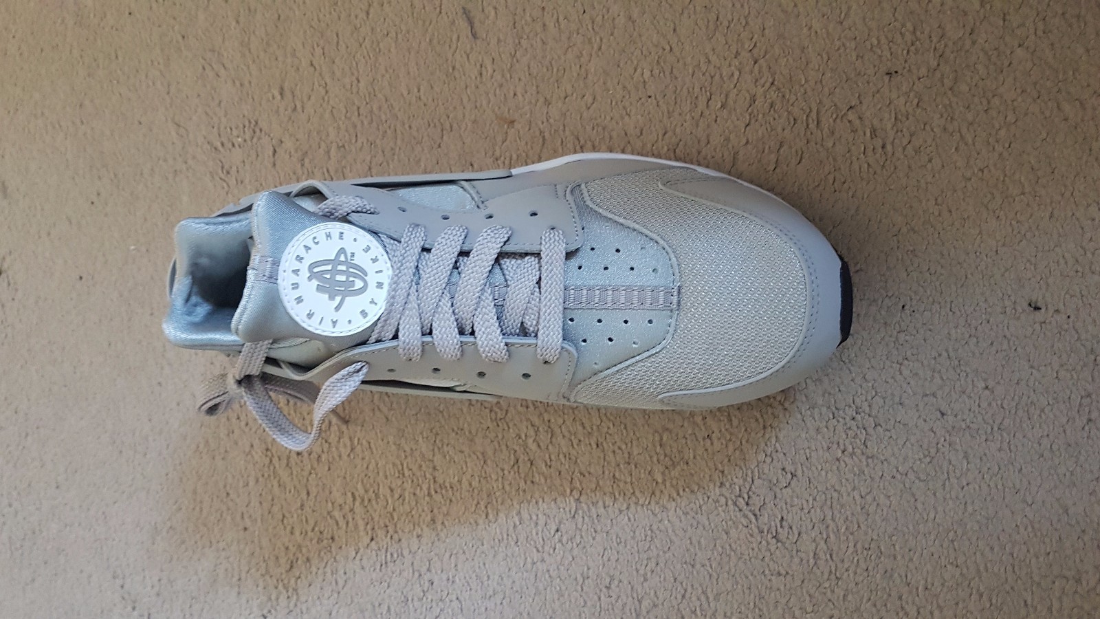 Nike Air Huaraches - Cobblestone Cobblestone Cobblestone Weiß - UK Größe 9 (Brand New In Box) 02d662 Nike Air Huaraches - Cobblestone Cobblestone Cobblestone Weiß - UK Größe 9 (Brand New In Box) 02d662