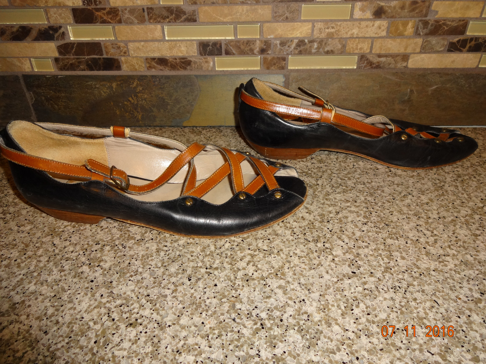 Vintage mujeres Van Eli M Negro/Marrón Cuero de Vestir Zapatos sin Taco Italia Vintage mujeres Van Eli Eli Van M Negro/Marrón Cuero de Vestir Zapatos sin Taco Italia 0cbe53