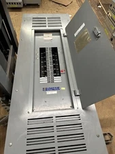 Square D NQOD442L600 NQOD Panelboard 600A 208Y/120V 3PH 4W 42 Circuit P283