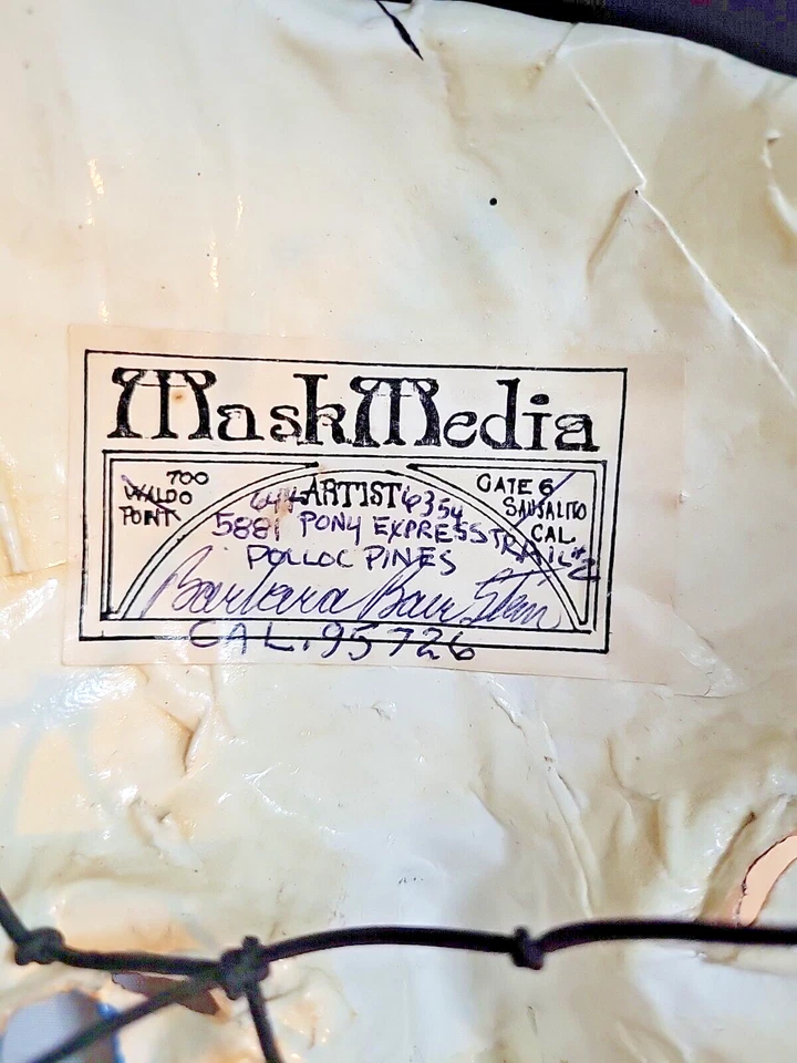 Henry VIII Papier-mâché mask by mask media signed by artist - Image 4 of 4