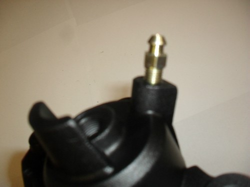 Pinza freno posteriore Suzuki GSF 600 1200 Bandit SV GSXR GSXF ricondizionata  - Foto 7 di 7