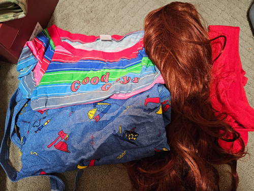 Female Chucky Spirit Halloween Costume Adult Sz M (8-10) T-Shirt Wig Skirt Socks - Picture 3 of 3