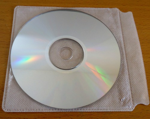 Microsoft Windows Small Business Server 2003 R2 CD No key - Picture 4 of 4