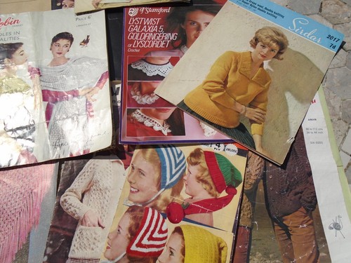 Bundle of VINTAGE KNITTING PATTERNS Varied Selection 12 True Vintage not copies - Picture 9 of 10