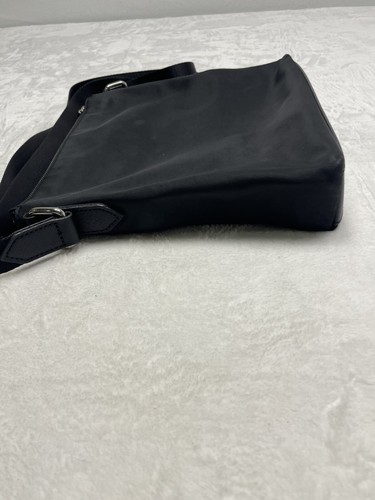 DKNY Shoulder Crossbody Purse Bag Women's Black Logo Lined Zipper - Picture 8 of 17