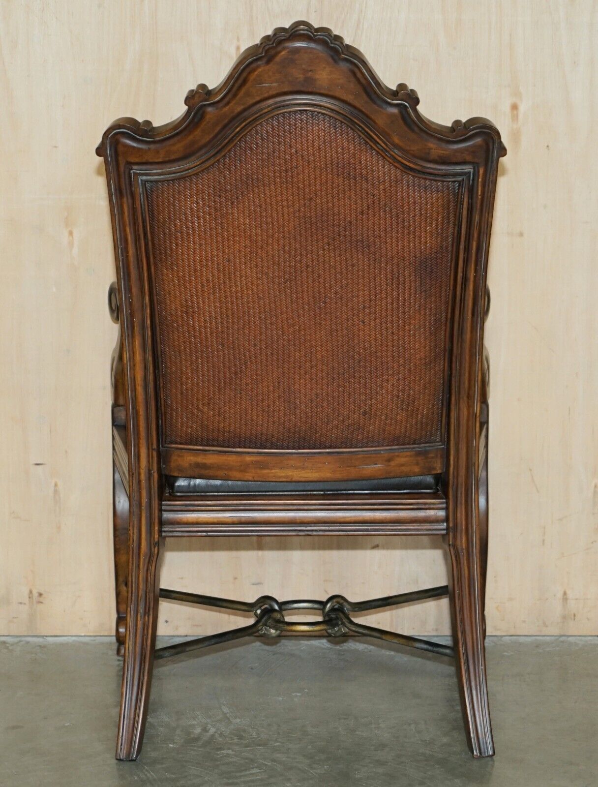 Picture 10 of 24