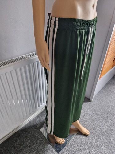 ASOS GRÜN WEISS SPORTLICHER ROCK MAXI MIDI MIDAXI LANG TRAININGSANZUG 90ER 00ER Y2K STIL - Bild 3 von 6
