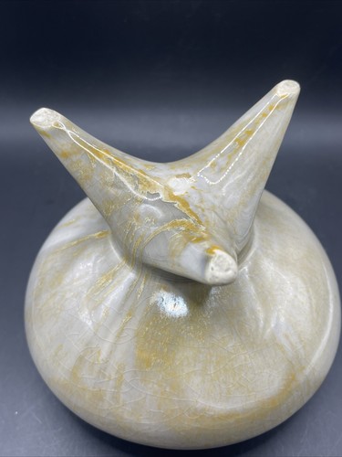 Tripod Decorative Vase - Picture 8 of 12