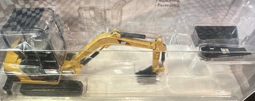 Norscot CAT 302.5 Mini Tracked Hydraulic Excavator w/Tools-Yellow/Black-1:32 MIB - Picture 7 of 9