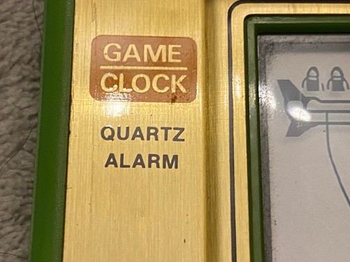 Vintage TRONICA Space Mission SM11 Handheld LCD Game 1982 Space Shuttle Working - Picture 10 of 11