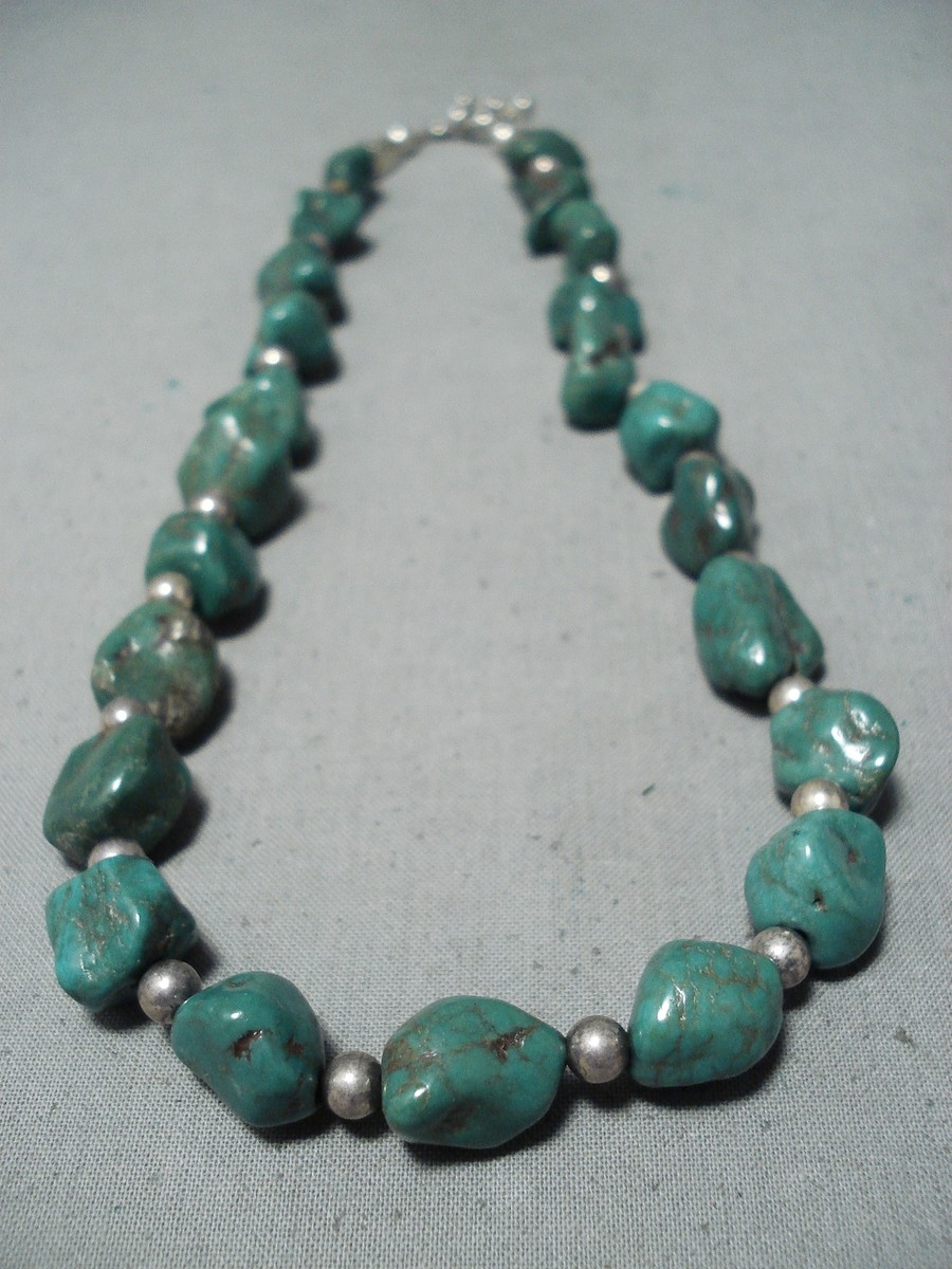 Chunky Dunky Green Turquoise Vintage Native American Navajo Sterling Silver Necklace Chunky Dunky Green Turquoise Vintage Native American Navajo Sterling Silver Necklace