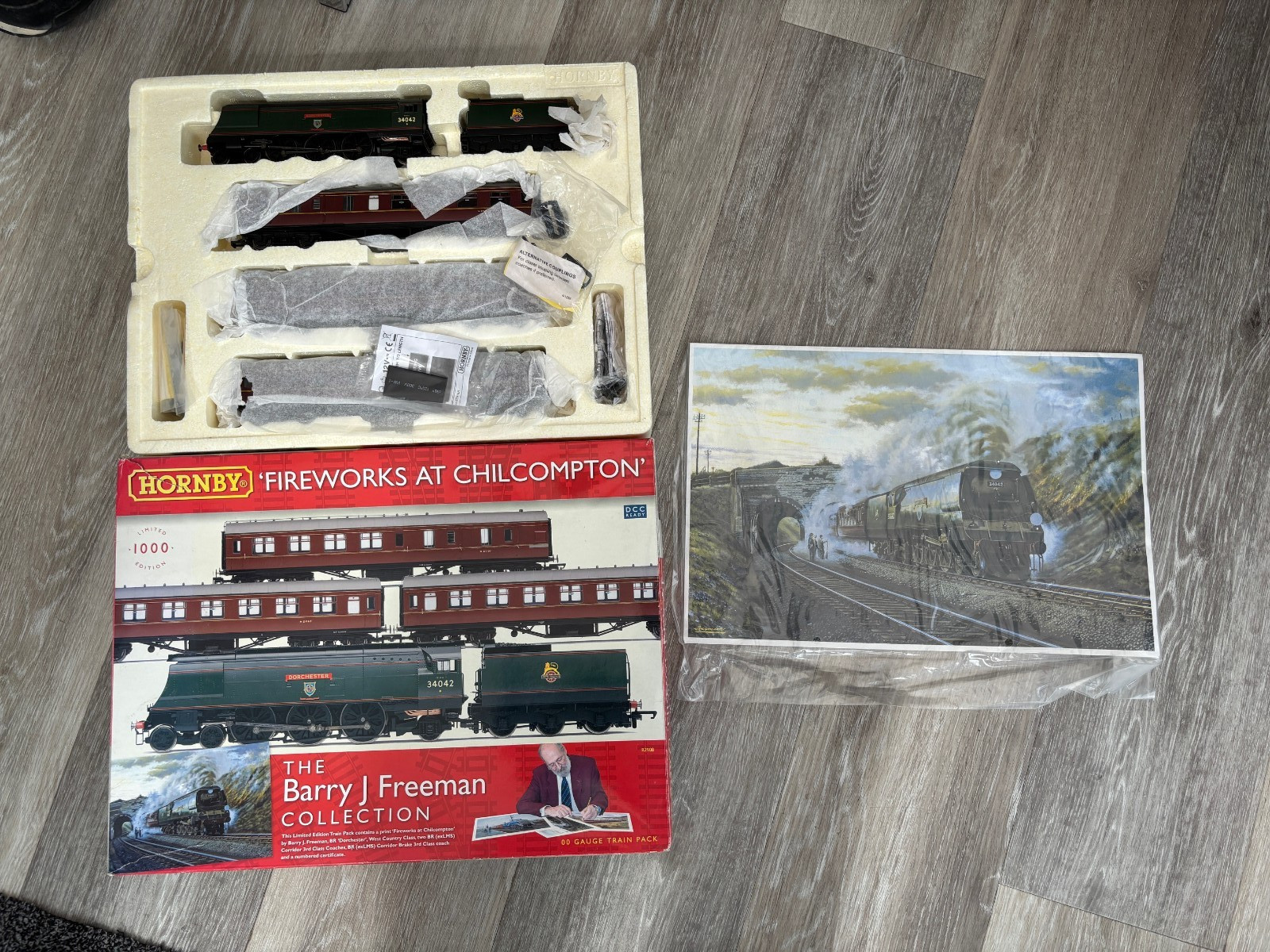Hornby R2908 Fireworks at Chilcompton BR WC Class Loco & 3 Coaches DCC Fitted